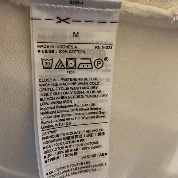 GAP LS Cardigan Sweater, Like New - Picture 7 of 7